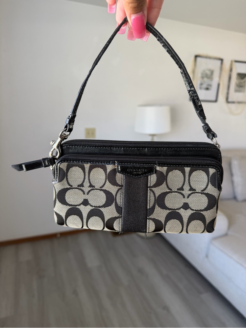 Vintage Coach Signature Monogram Double Zip Wristlet 🖤